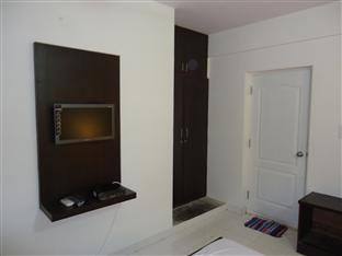 העיר בנגלור Maple Inn Budget Hotel מראה חיצוני תמונה